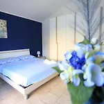 Ranieli Apartments - Pool & View Near Tropea Апартаменты Drapia