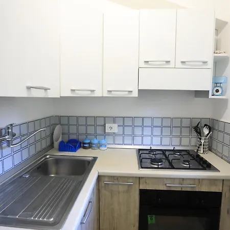 Ranieli Apartment *