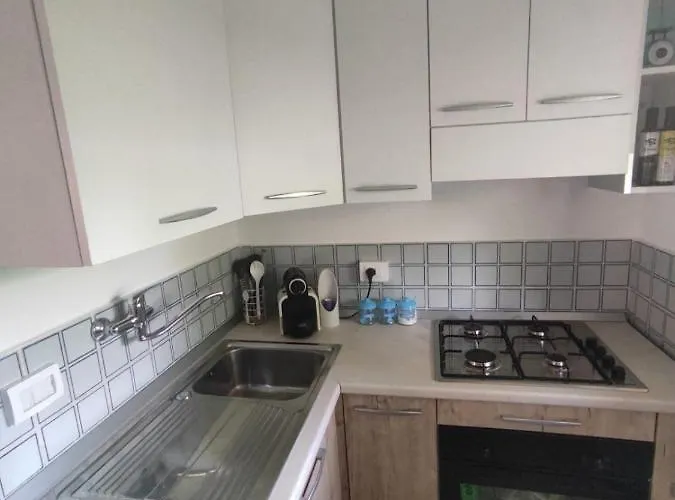 Ranieli Apartments - Pool & View Near Tropea Apartamento Drapia