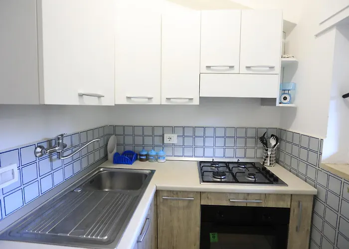 Ranieli Apartments - Pool & View Near Tropea Appartement *